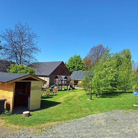 Camping, Zabierz Wlasny Namiot Kameralne Pole Namiotowe Z Basenem Kinem Plenerowym Miejscem Na Ognisko I Placem Zabaw Zywe Zwierzeta Agroturystyka Giebultow  Екстериор снимка
